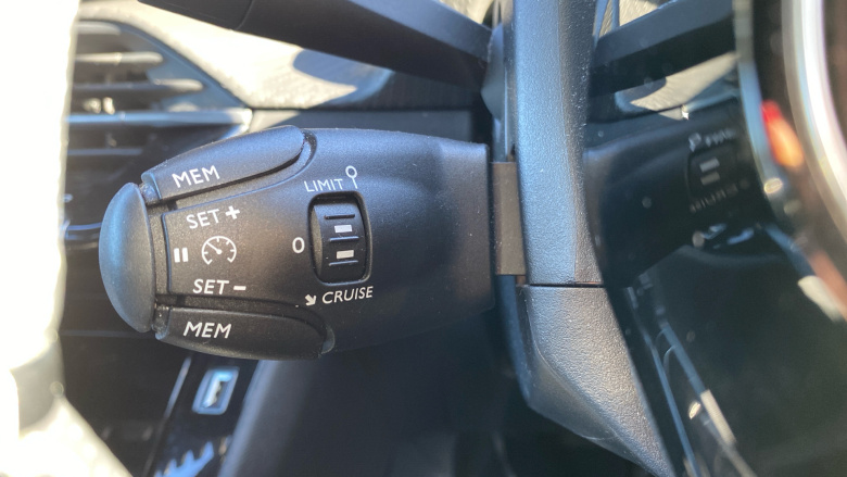 Peugeot 208 1.2 PureTech 100 GT 5dr Petrol Hatchback